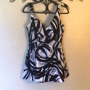 Sz 18W NWOT women’s swimdress, Maxine of Hollywood